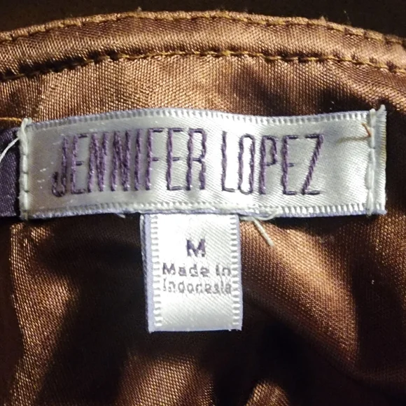 Women's Jennifer Lopez Metallic Gold Lamé Accordion Pleated Blouse  - Picture 4 of 4